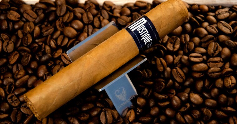 Mustique Blue Robusto Review