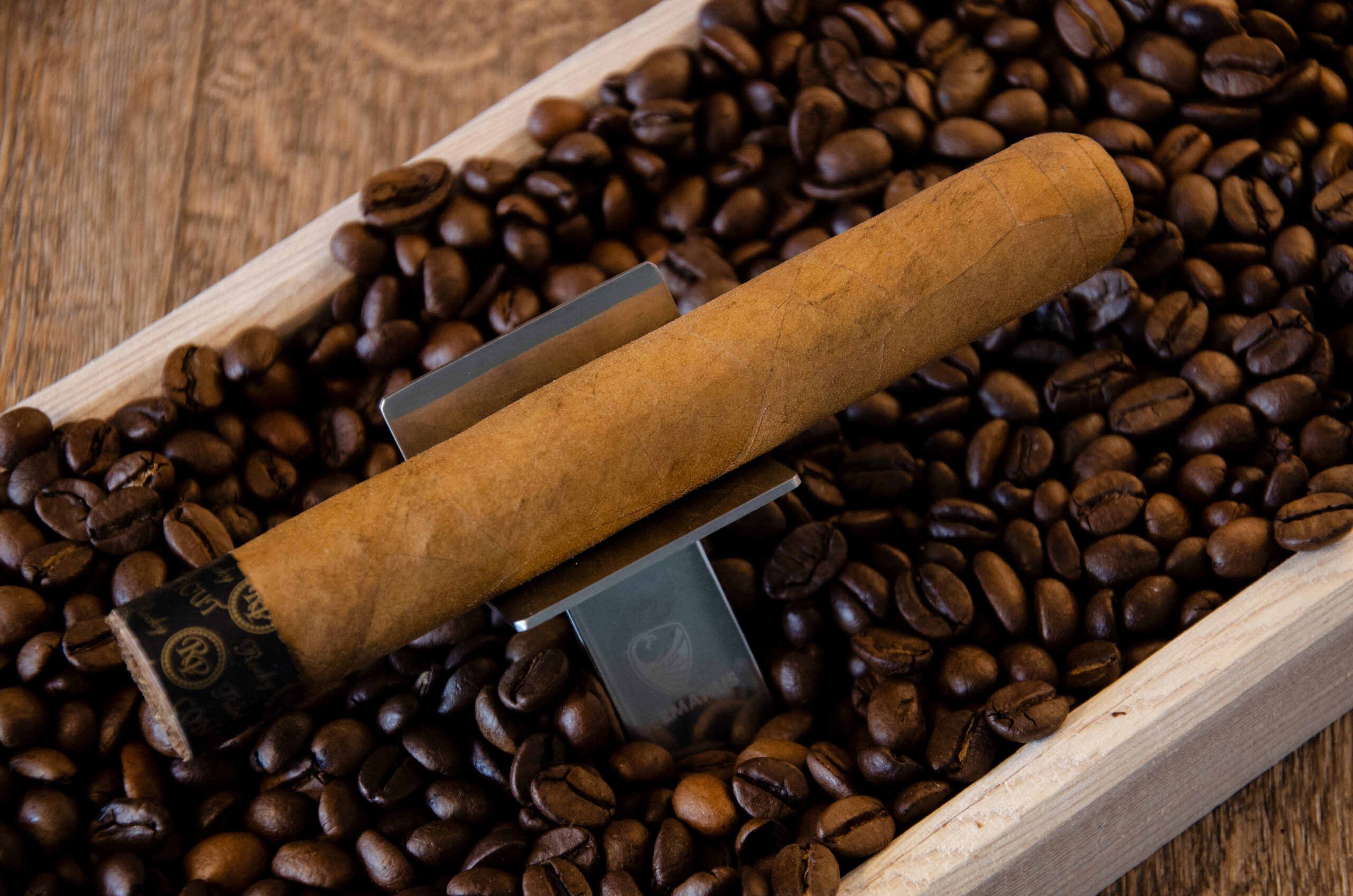 Rocky Patel The Edge Lite (Connecticut) Robusto