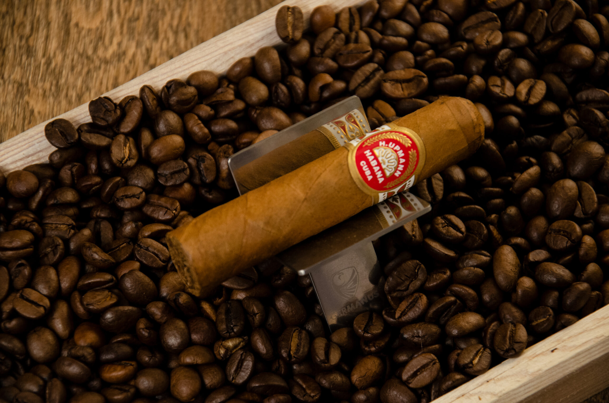 H. Upmann Half Corona