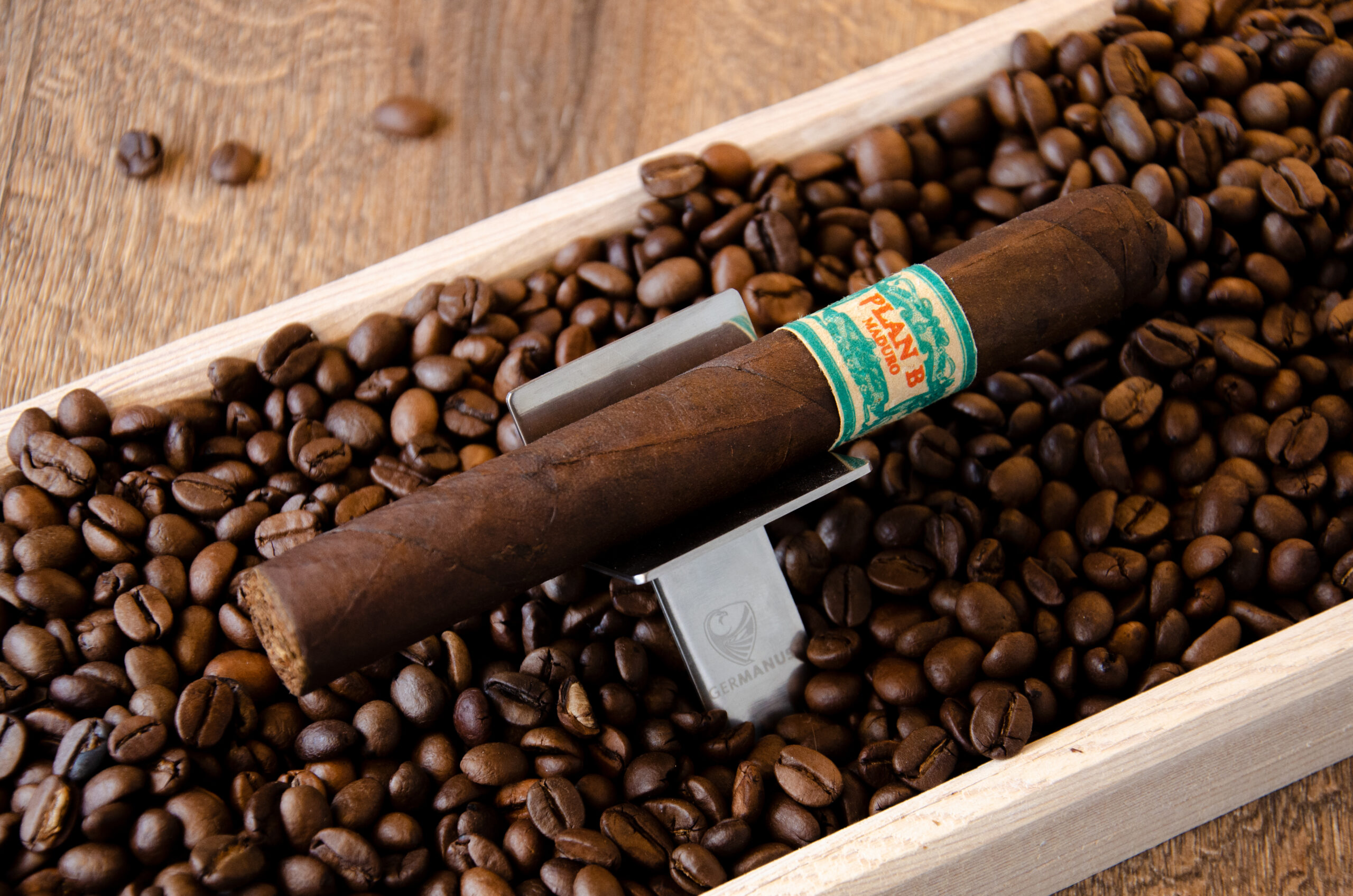 Oscar Valladares Plan B Maduro Toro